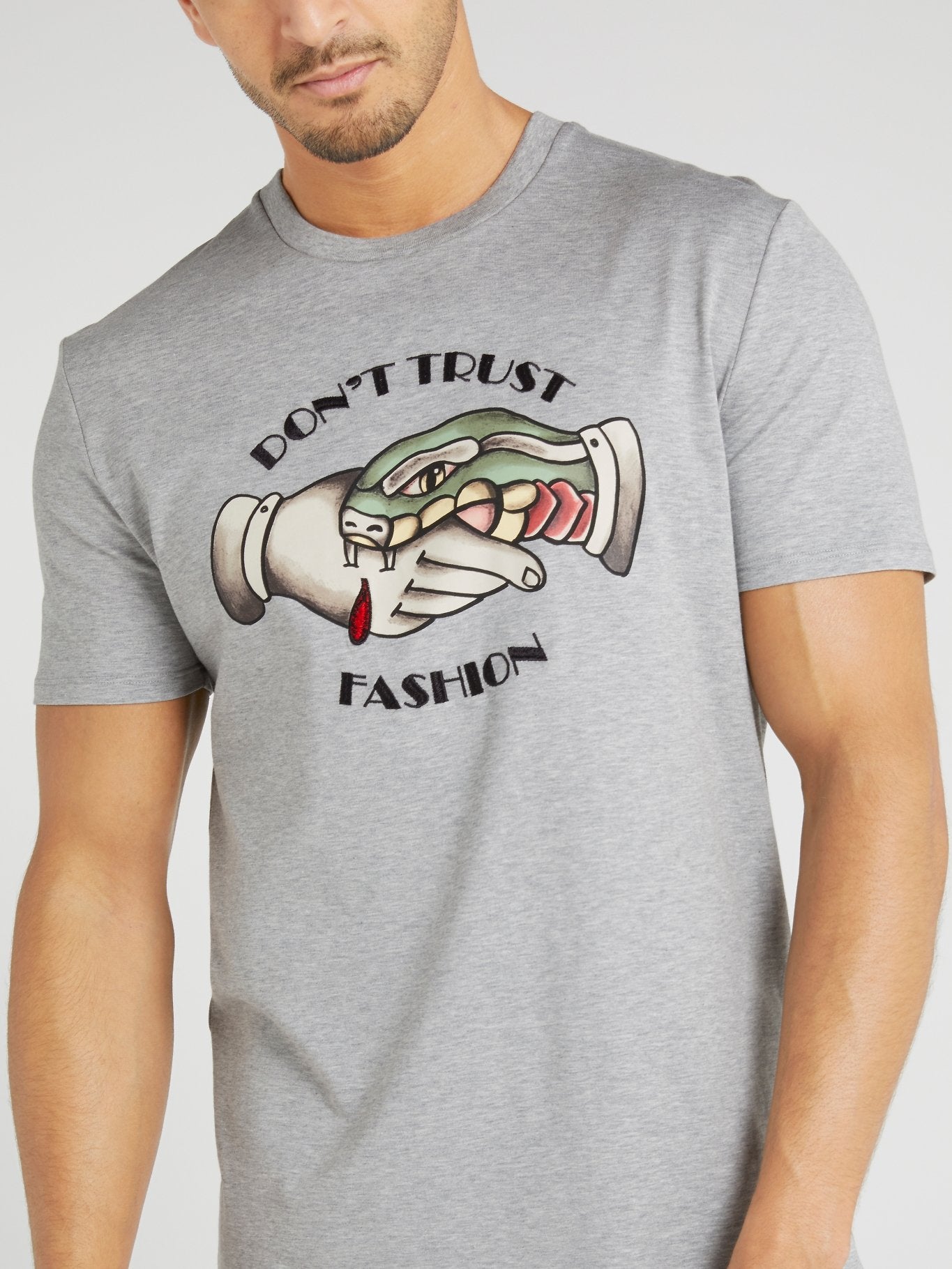 Серая хлопковая футболка с надписью