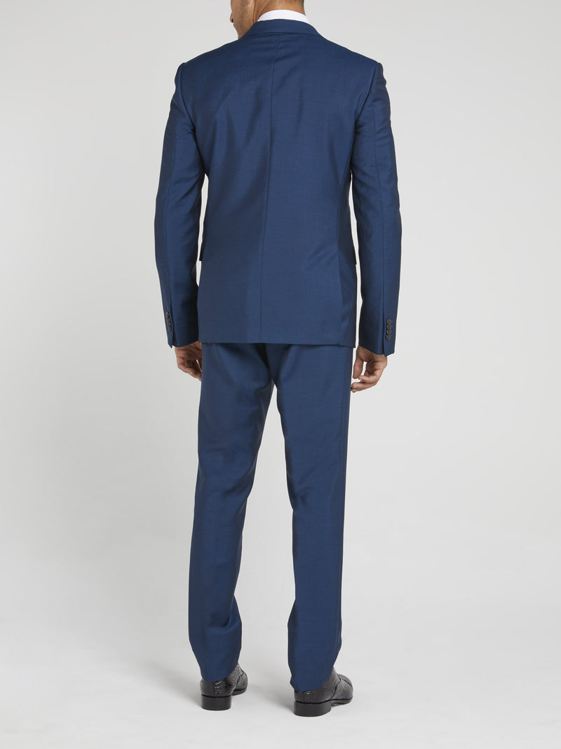 Темно-синий классический строгий костюм