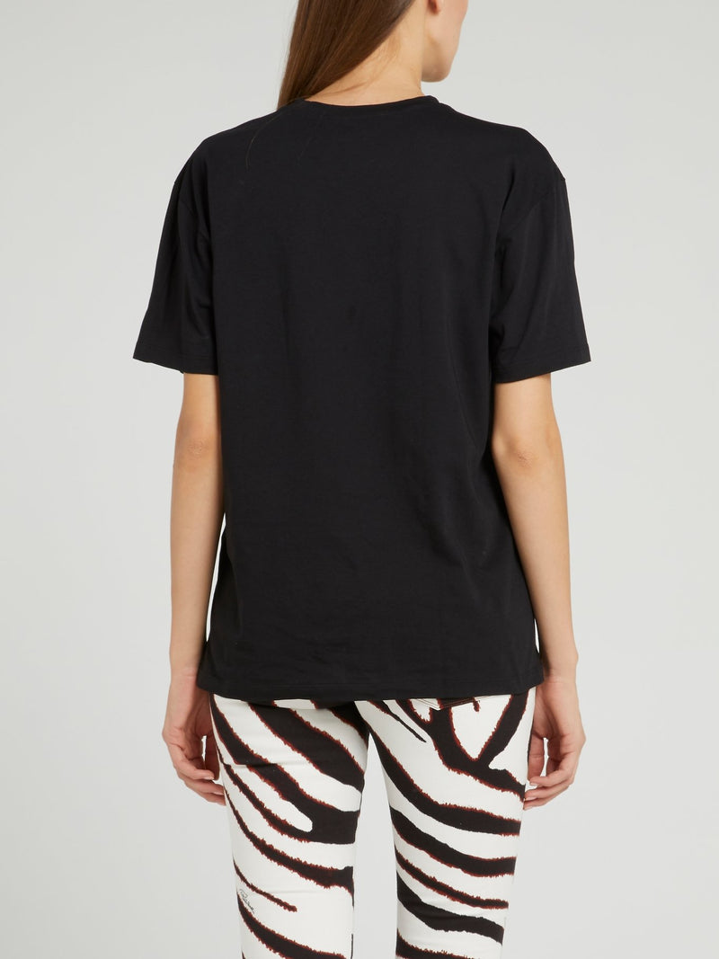 Черная футболка с принтом