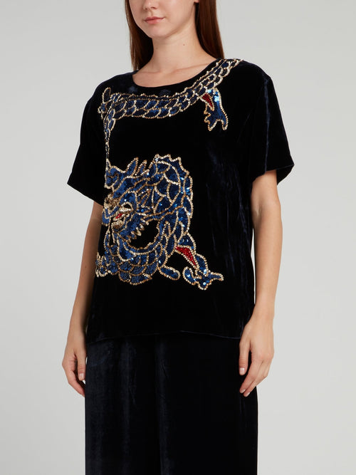 Черная бархатная футболка с драконом из пайеток