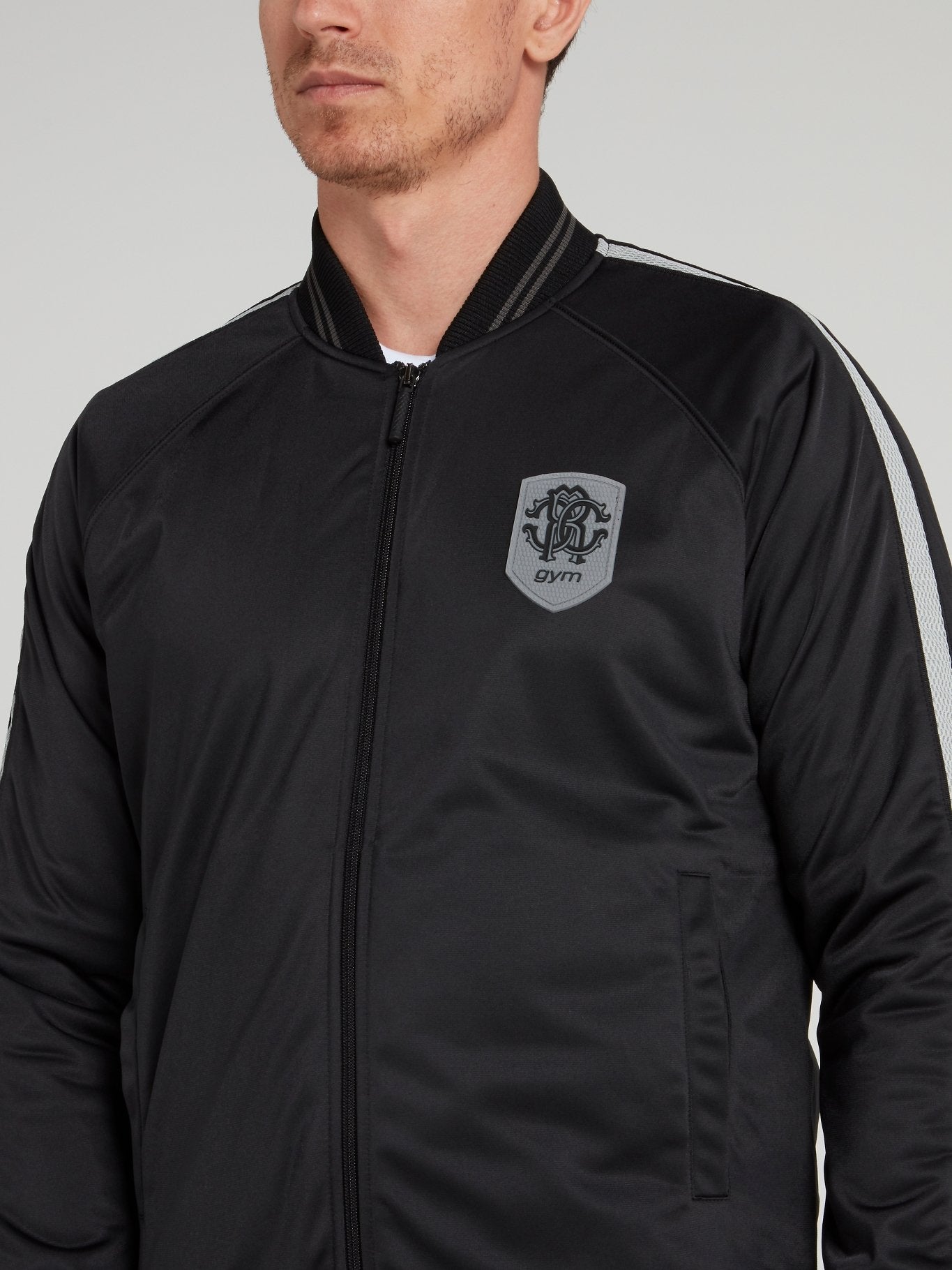 Черная толстовка на молнии с логотипом 