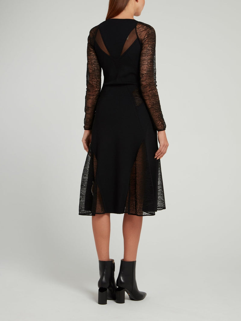 Черное платье-миди с отделкой