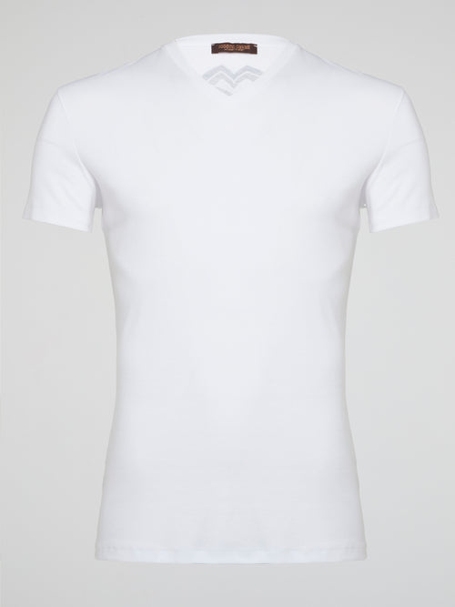 Embrace your inner style icon with this must-have White Logo Print V-Neck T-Shirt from Roberto Cavalli Underwear. Crafted from luxurious soft cotton, this tee exudes sophistication and comfort. Pair it with your favorite jeans for a look that is effortlessly chic and timeless.