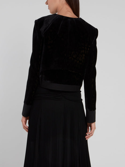 Черный бархатный пиджак с круглым вырезом