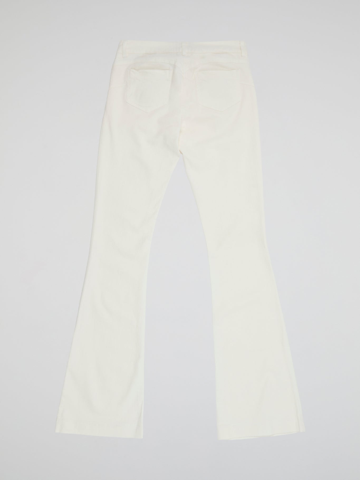 Step into the spotlight with these stunning White Flared trousers from Ki6?who Are You? Made with luxurious and breathable fabric, these trousers will elevate any look with their sleek and sophisticated design. Whether you're dressing up for a night out or keeping it casual during the day, these trousers are a must-have addition to your wardrobe.