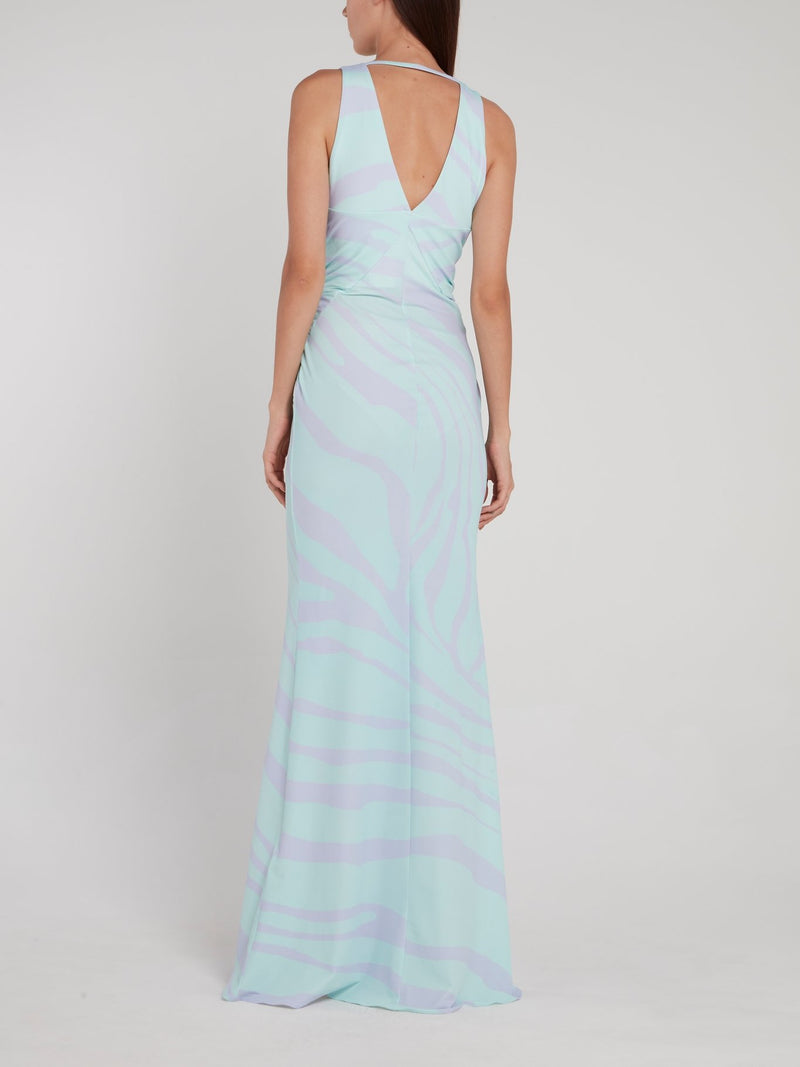 Голубое платье с V-образным вырезом и анималистическим принтом