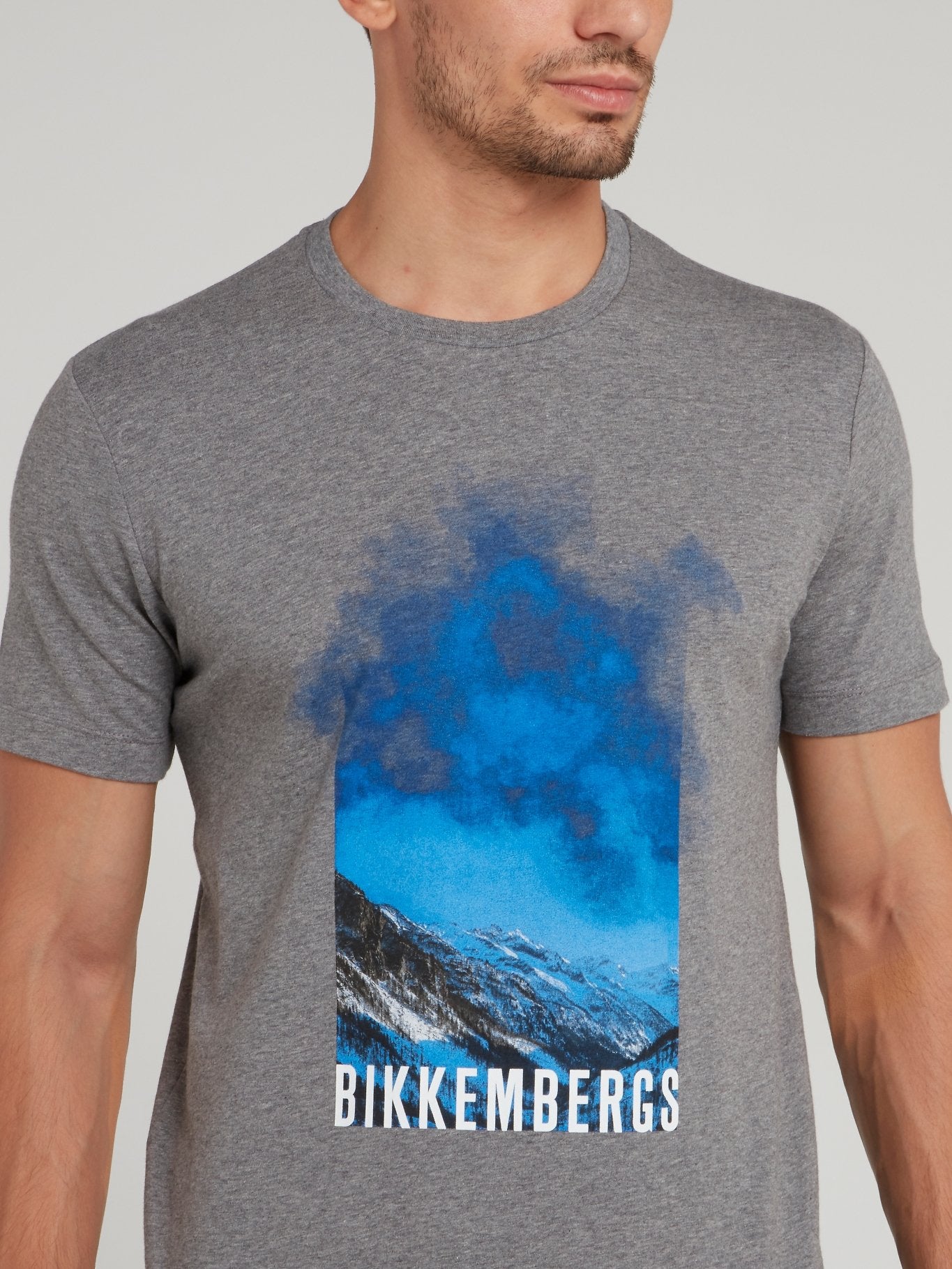 Серая футболка с рисунком