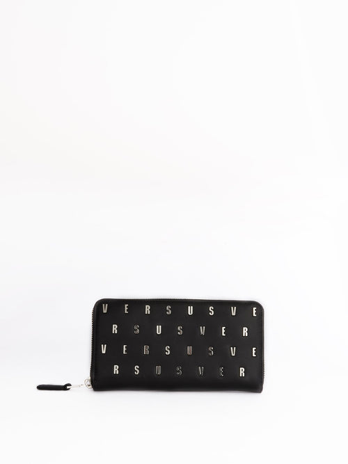 Черный кошелек с монограммой