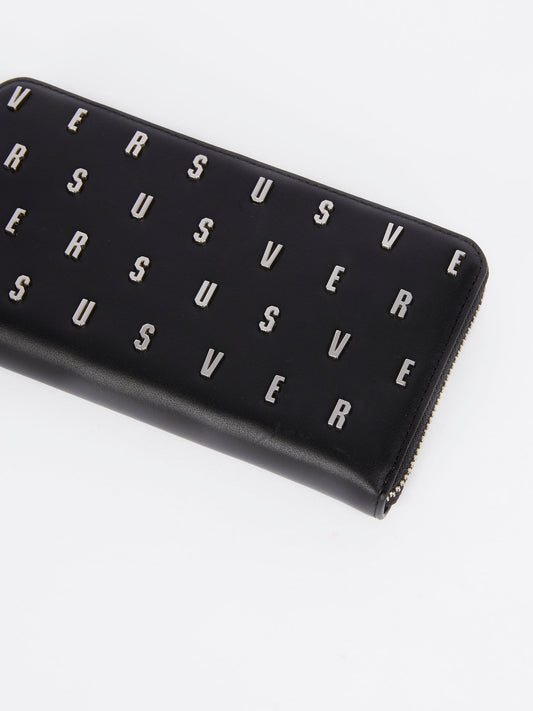 Черный кошелек с монограммой