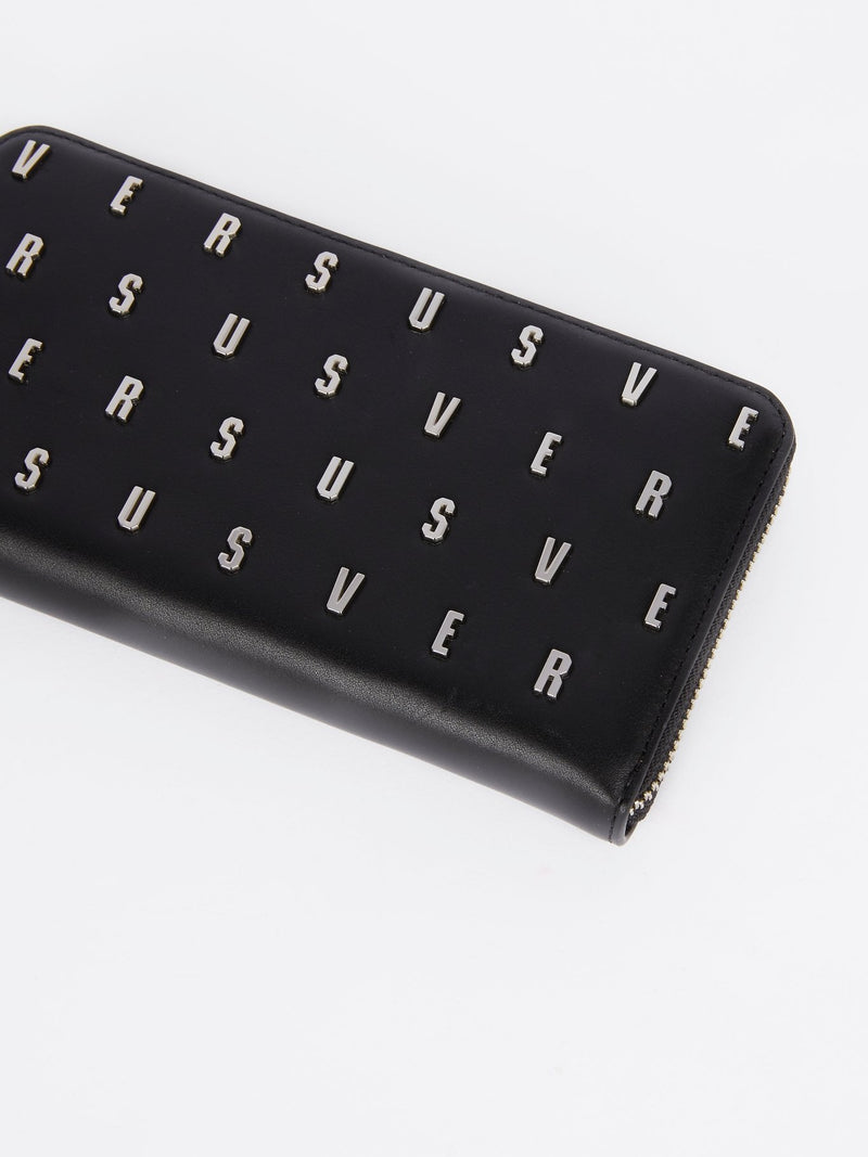 Черный кошелек с монограммой