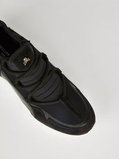 Классические черные кроссовки