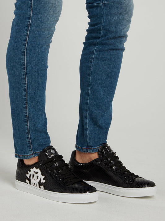 Черные кроссовки с эффектом змеиной кожи с логотипом