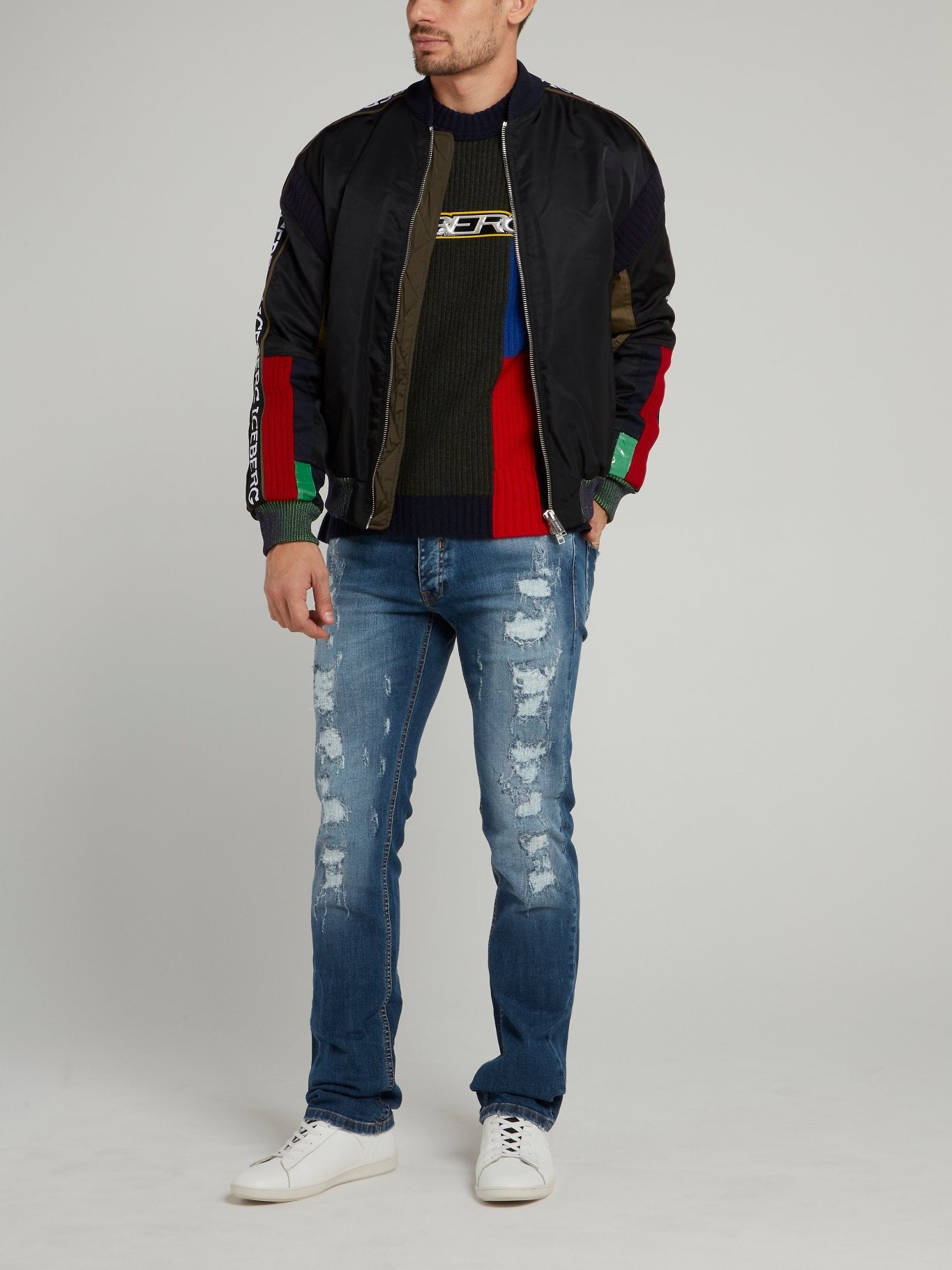 Черный бомбер на резинке в рубчик