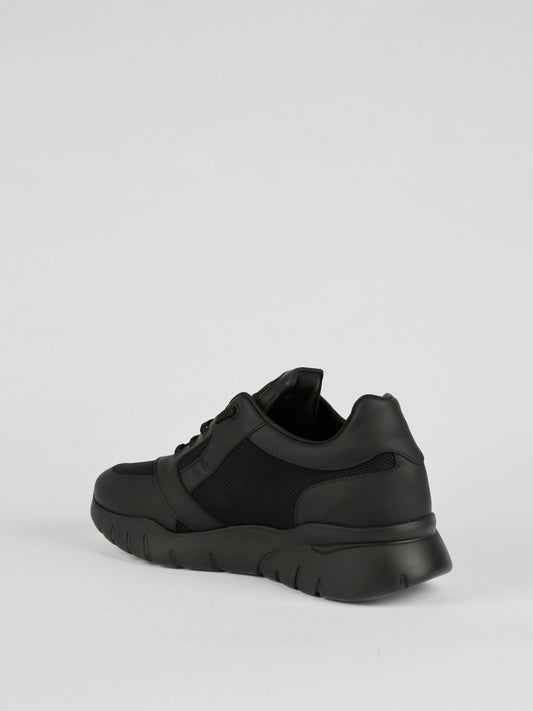 Черные массивные кроссовки с черепом