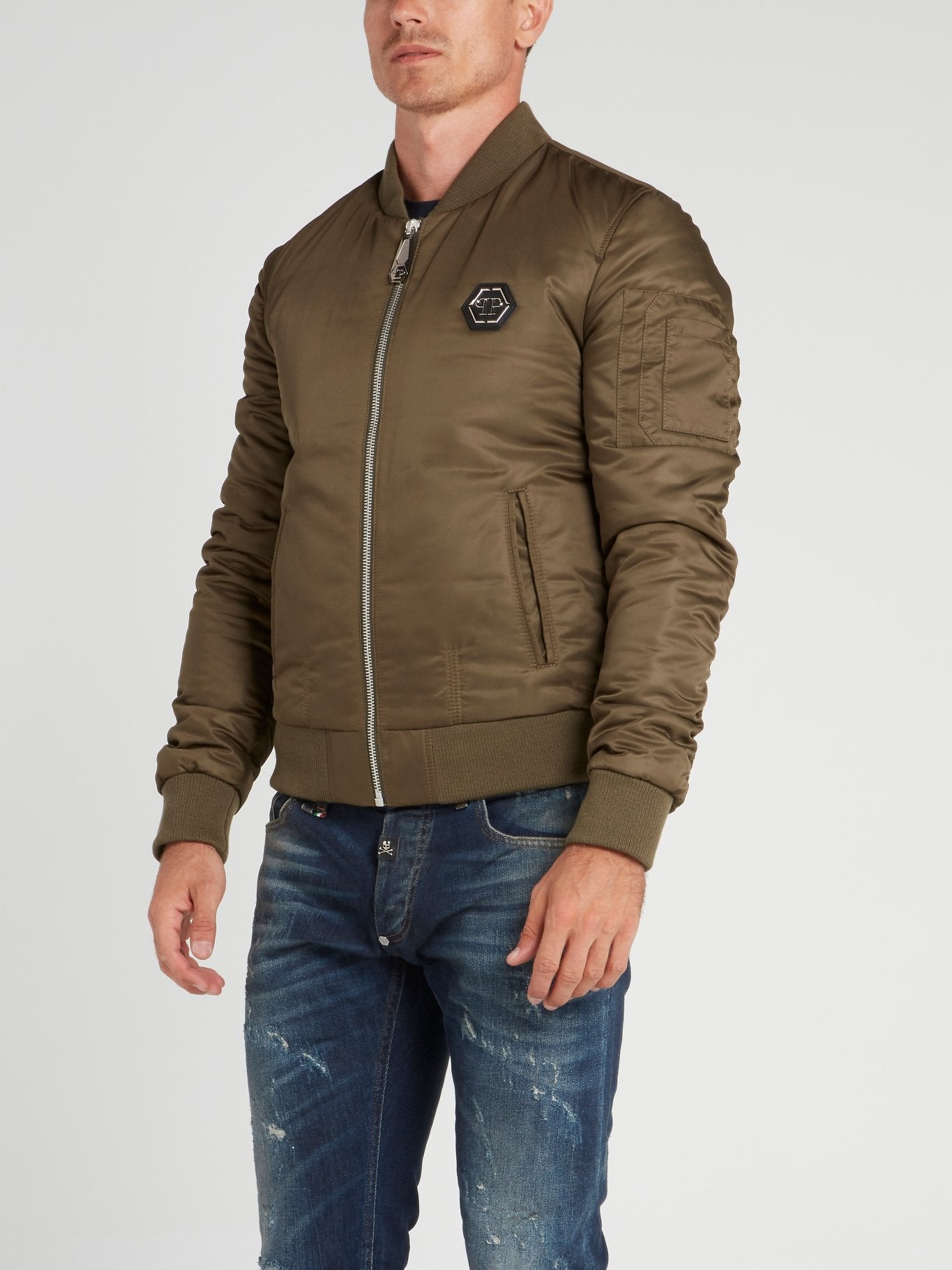 Куртка в стиле милитари с декором в виде черепа