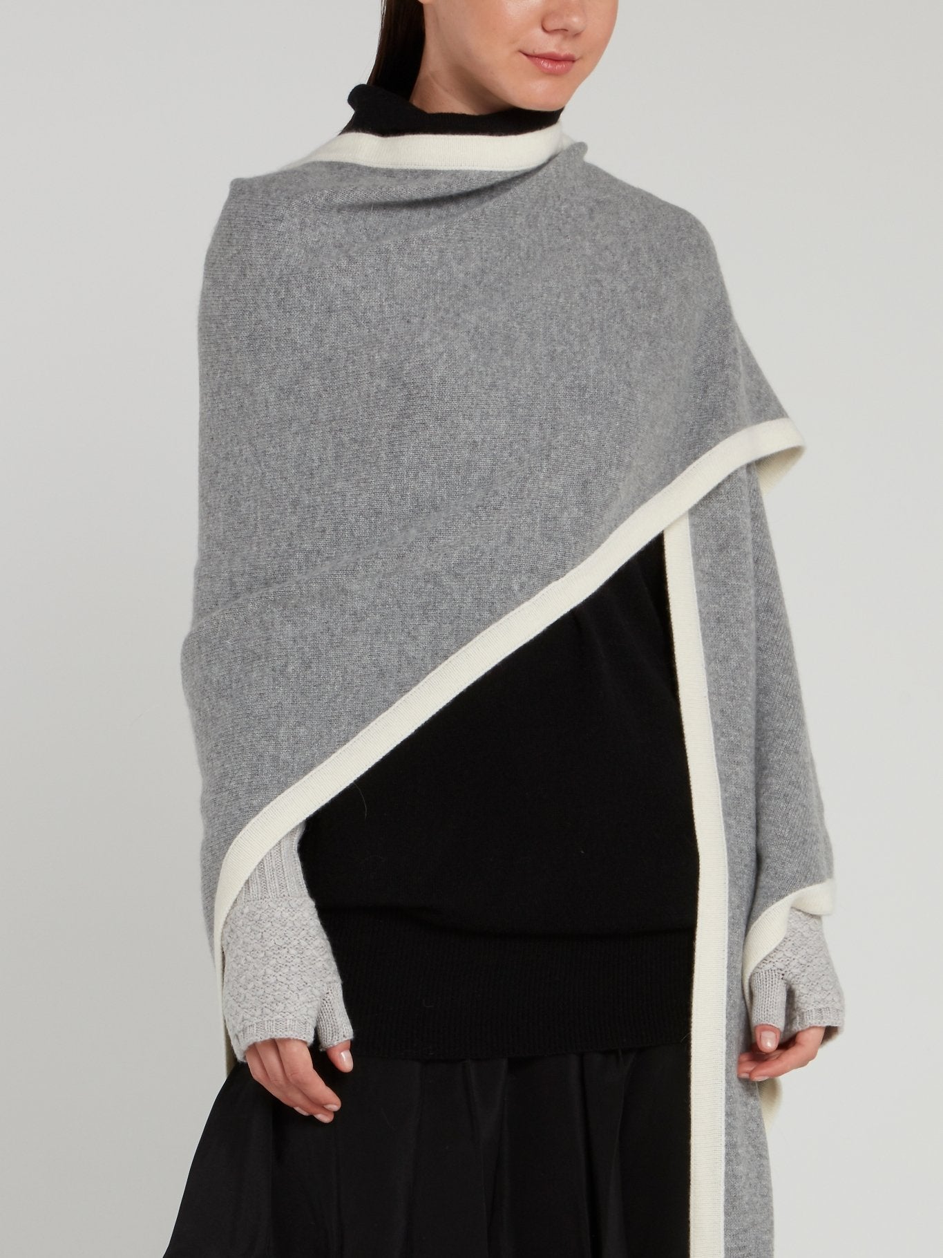 Серые митенки из шерсти мериноса