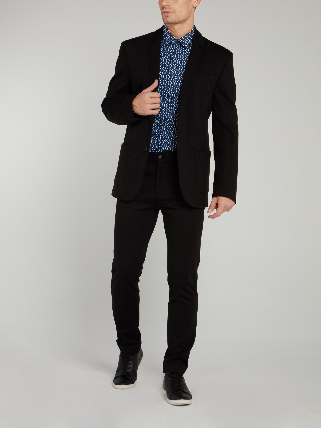 Темно-синяя рубашка с принтом