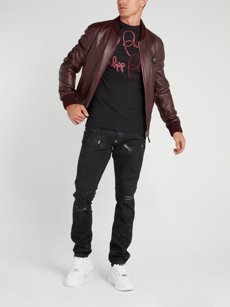 Черная футболка с круглым вырезом и логотипом