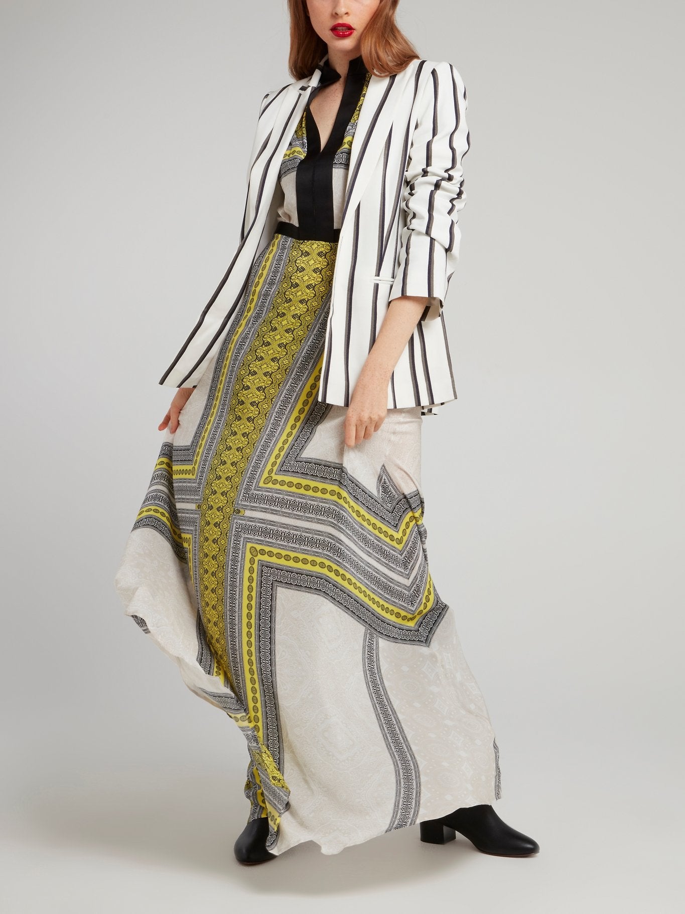 Платье-макси с прозрачными вставками и принтом