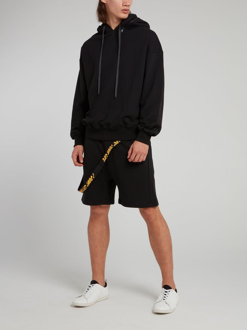 Черный свитшот с капюшоном