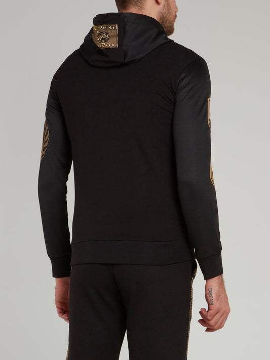 Черная толстовка с капюшоном и золотой аппликацией
