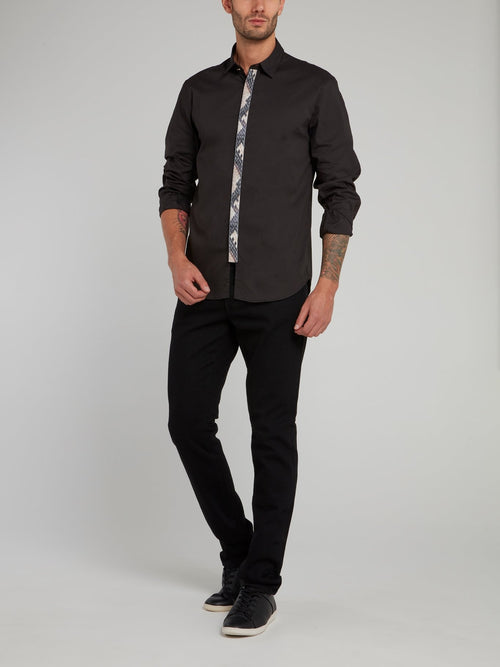 Черная рубашка с длинными рукавами и вставкой с эффектом змеиной кожи