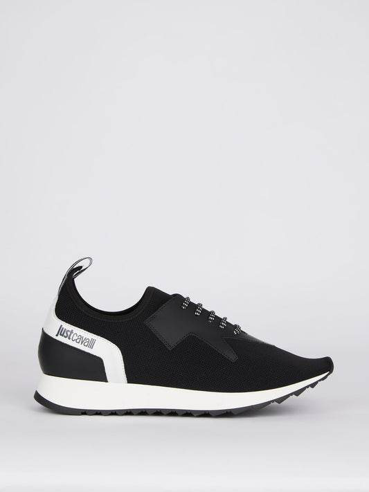 Черные дышащие кроссовки на шнуровке