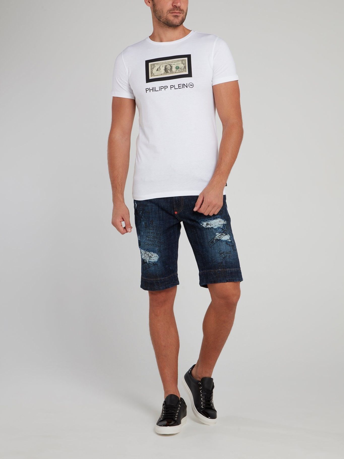 Темно-синие джинсовые бермуды с рваной отделкой