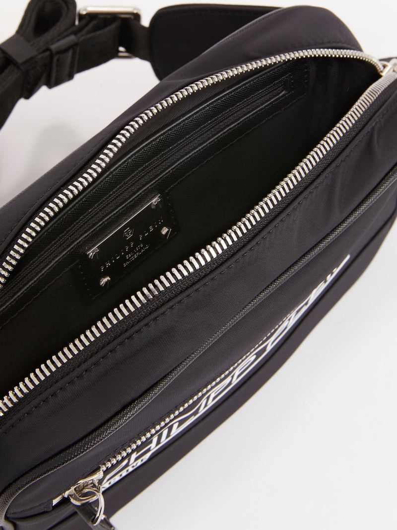 Черный клатч с логотипом