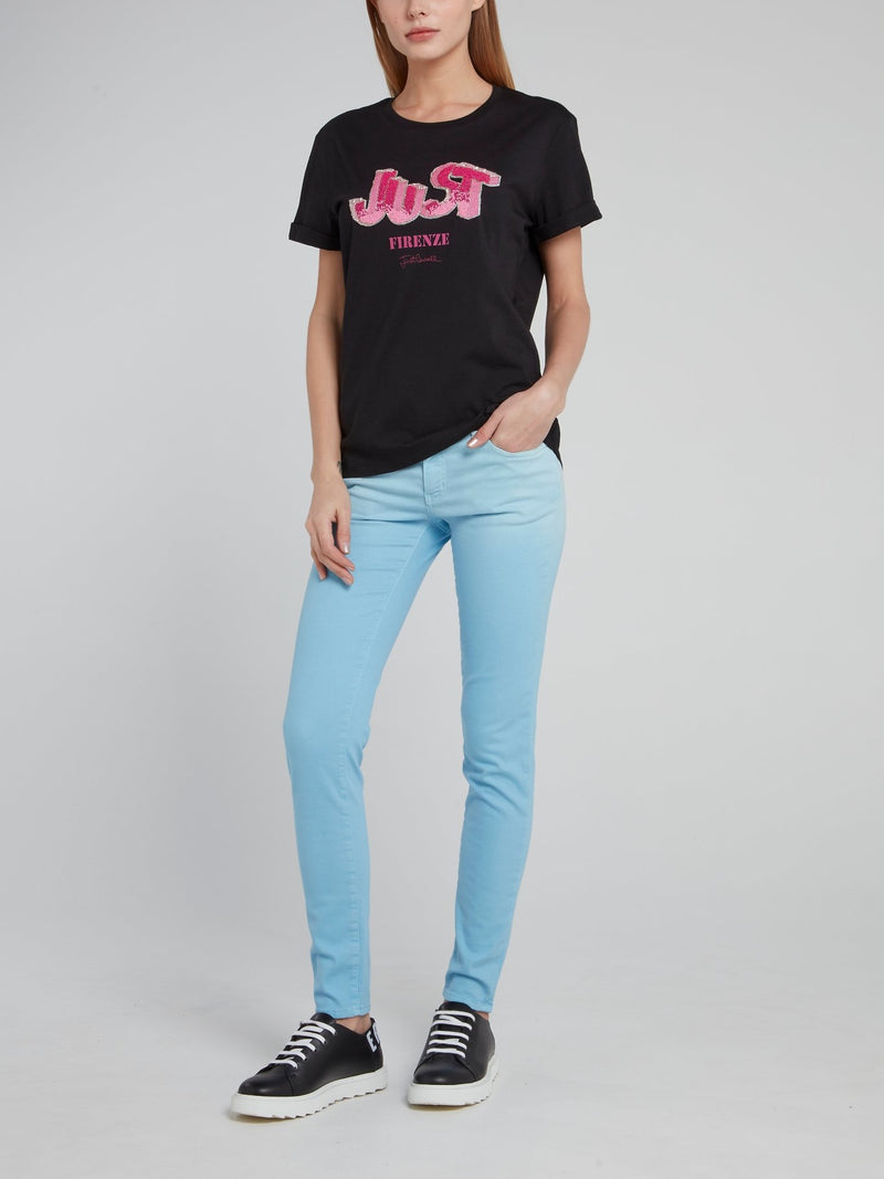 Черная футболка со стразами и логотипом