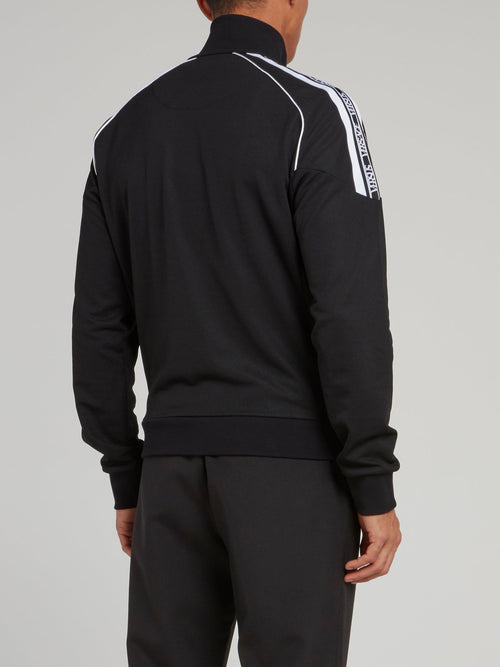 Черная толстовка на молнии с высоким воротником и логотипом