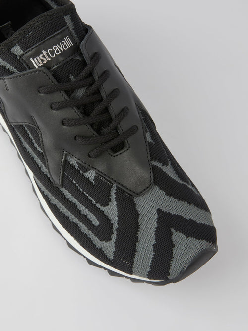 Серые низкие кроссовки с узором шеврон