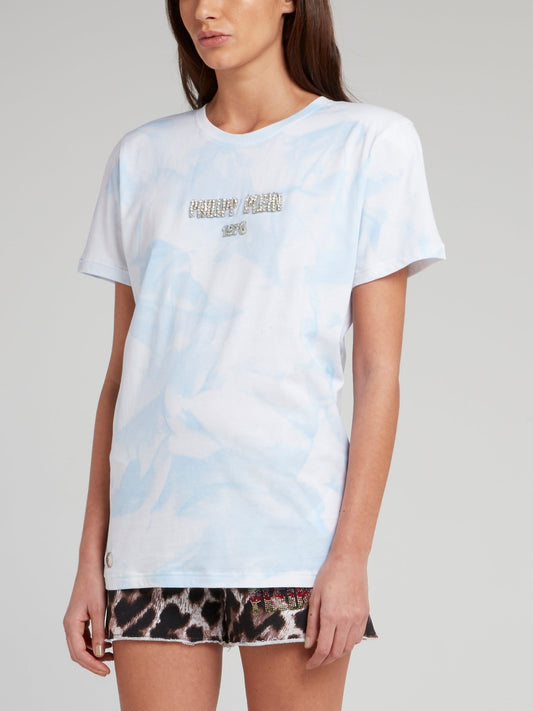 Голубая футболка с круглым вырезом и логотипом