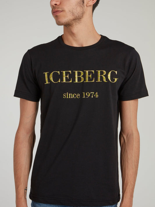 Черная хлопковая футболка с вышитым логотипом