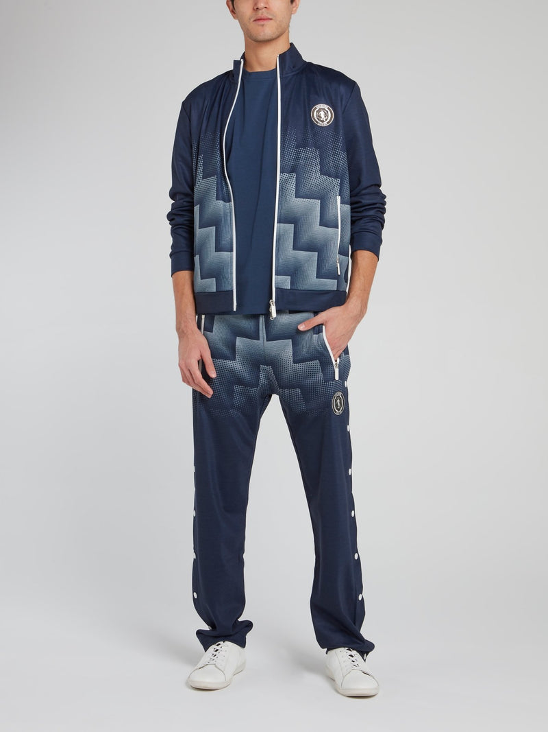 Темно-синяя куртка с высоким воротником и логотипом