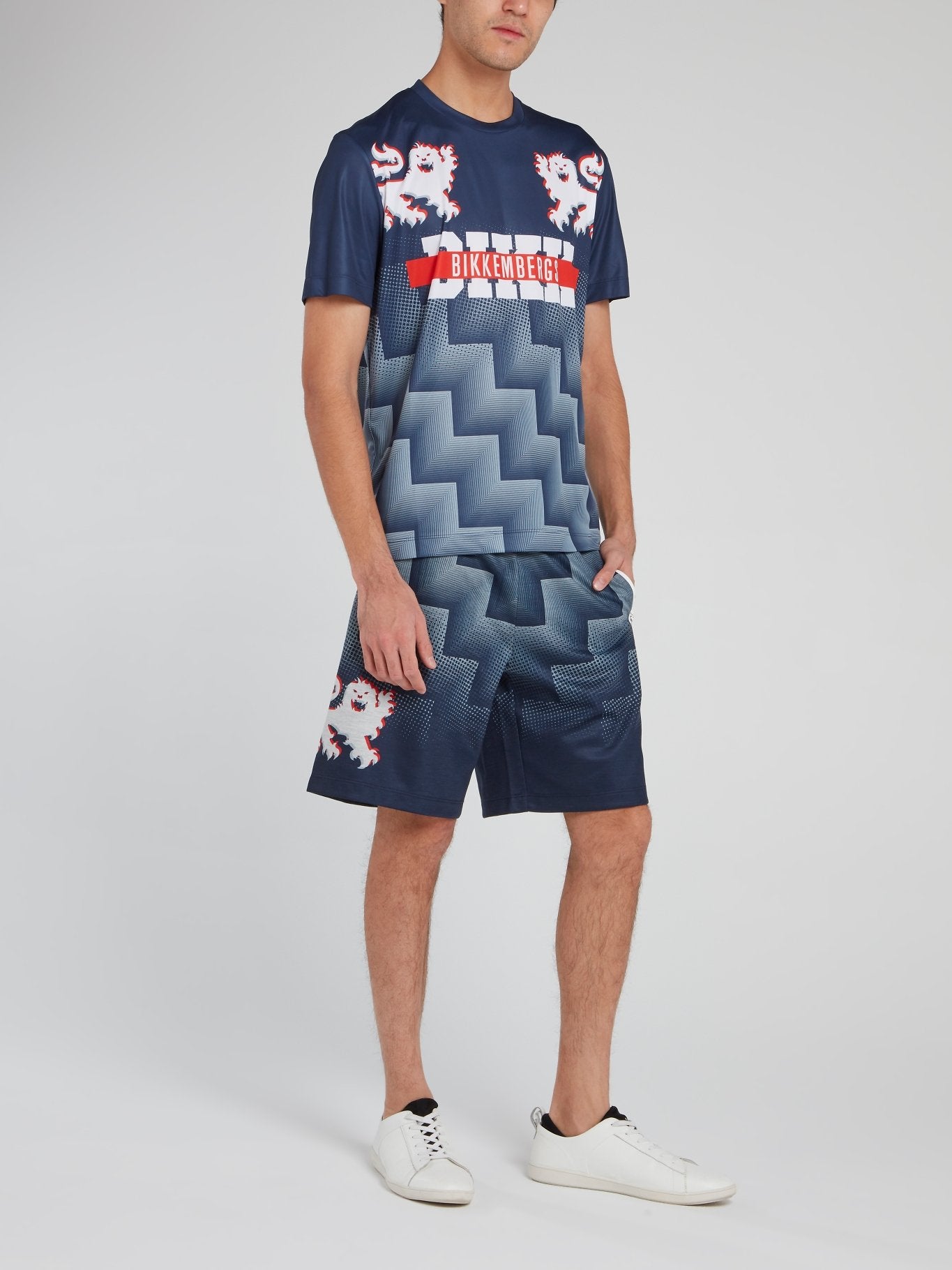 Темно-синие шорты со шнурком и принтом