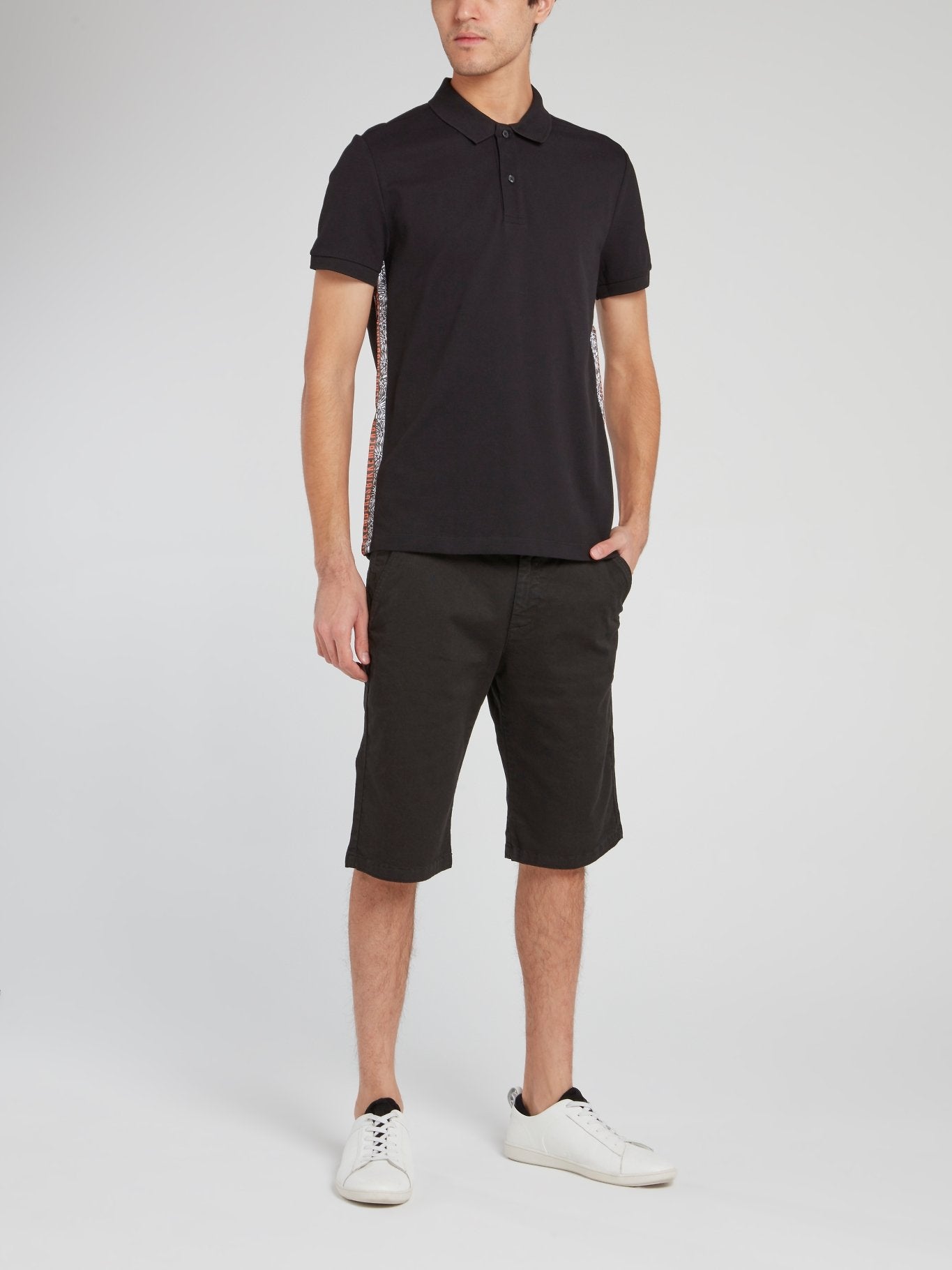 Черная рубашка поло с логотипом и полосой сбоку