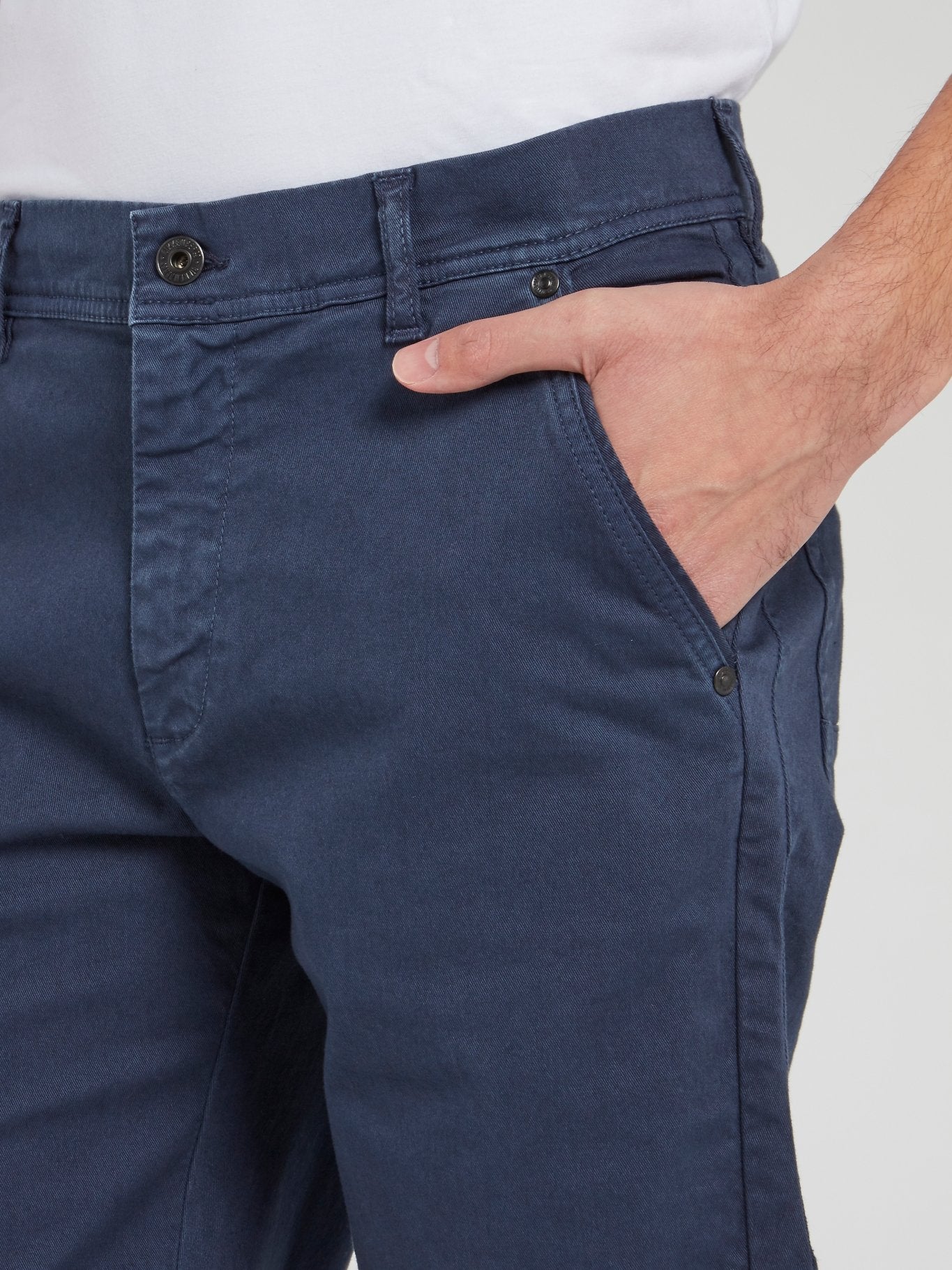 Темно-синие прямые шорты