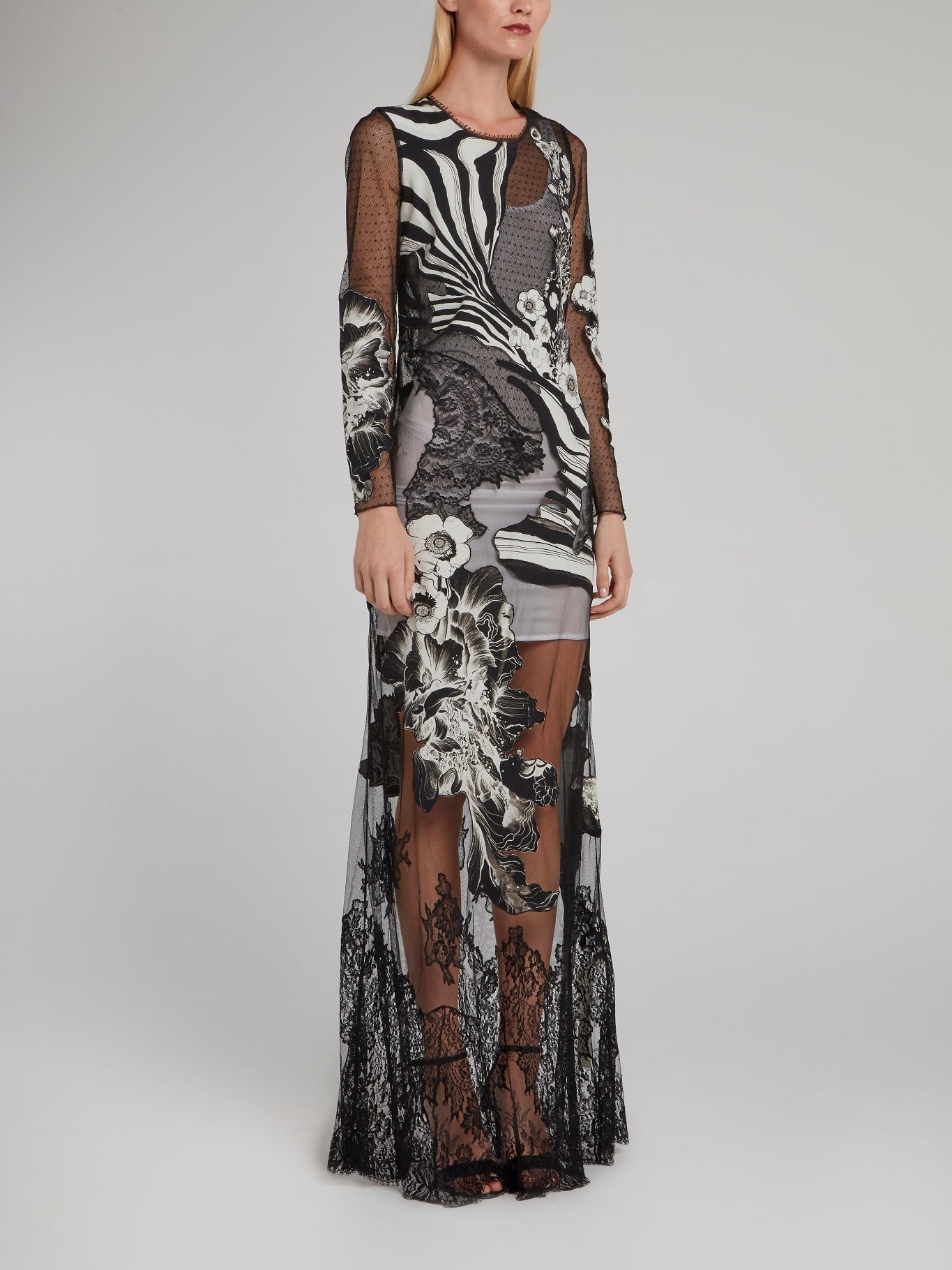 Черное платье-макси с цветочным принтом и прозрачными вставками