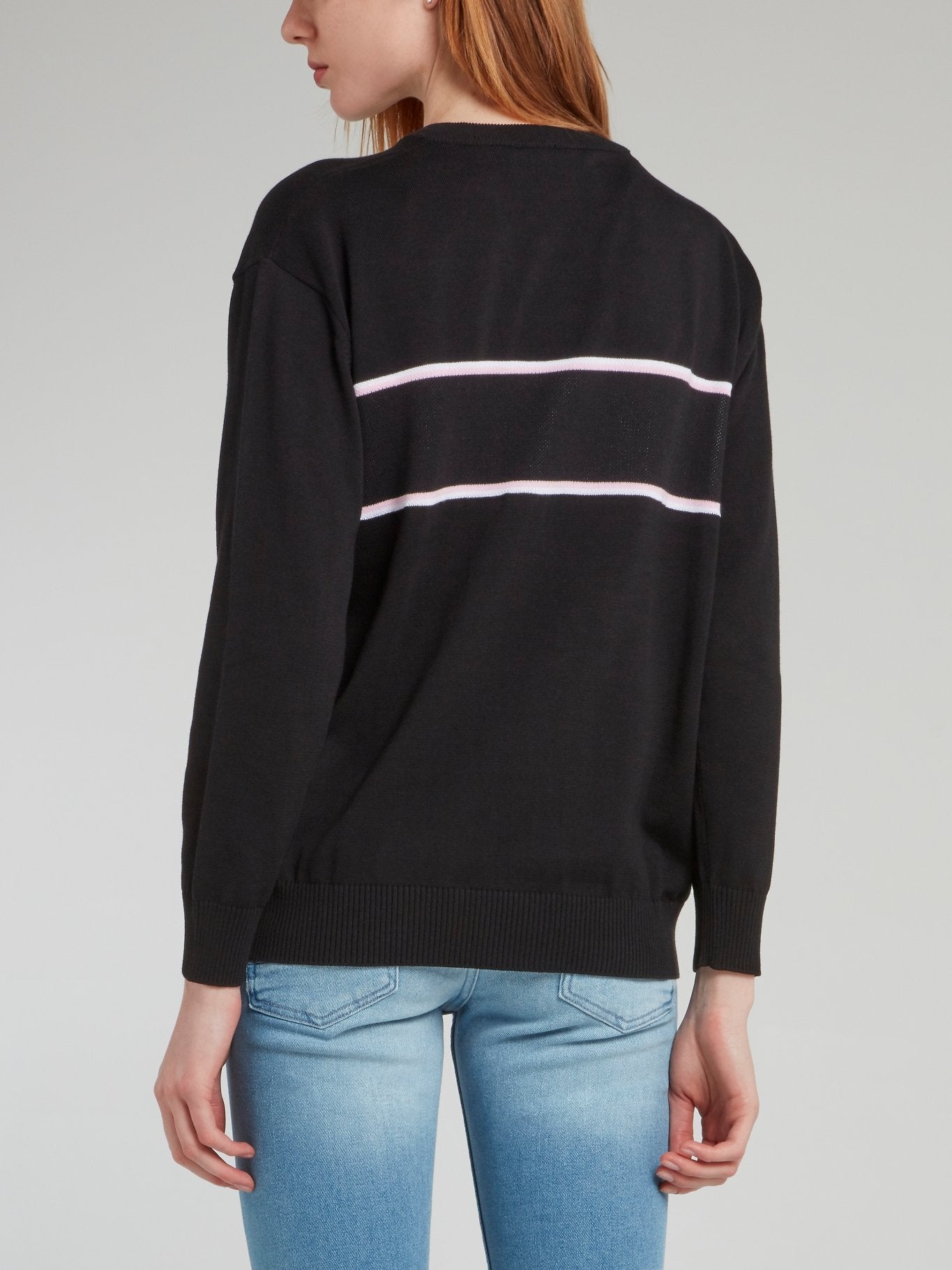 Черный вязаный свитшот с круглым вырезом