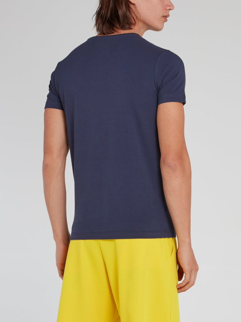 Темно-синяя футболка с круглым вырезом и вышитым логотипом