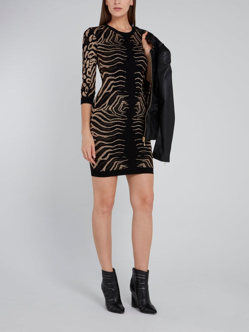 Облегающее вязаное платье с анималистическим принтом