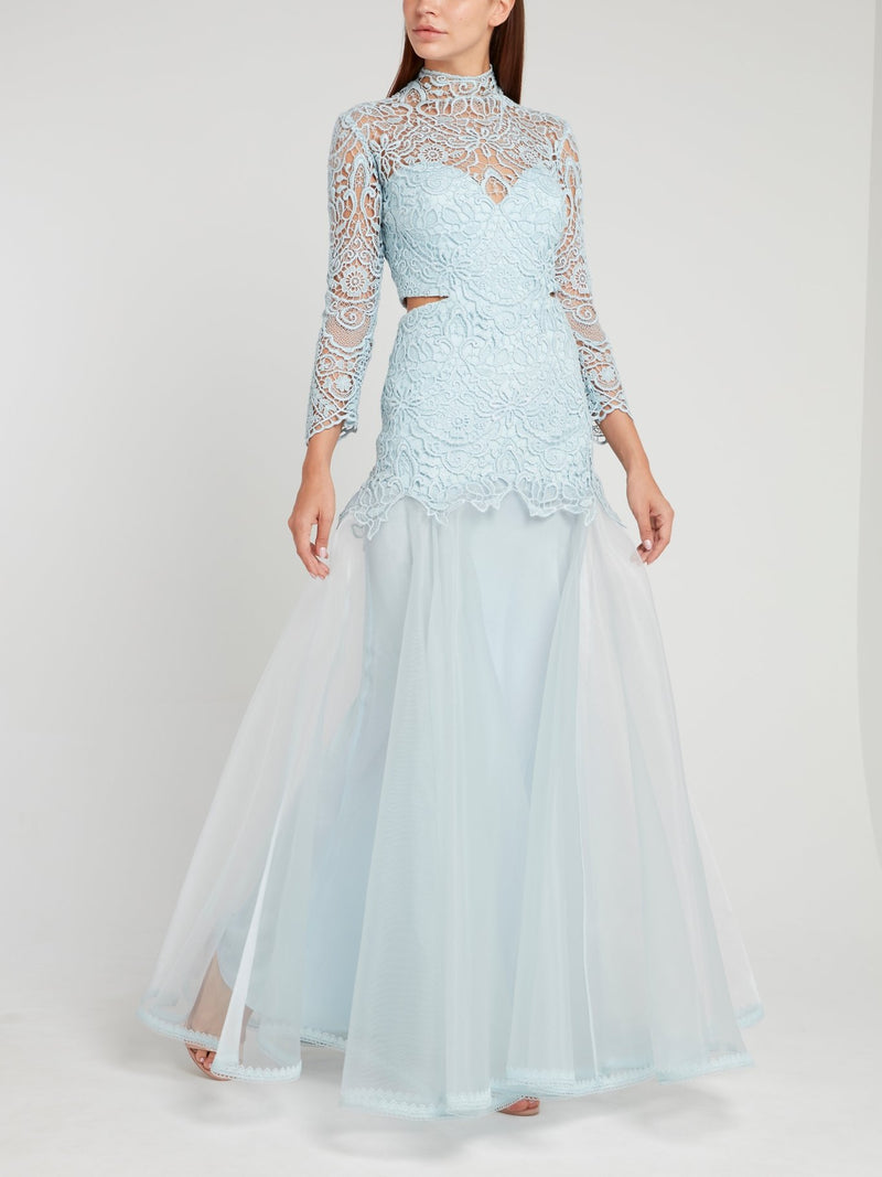 Голубое платье-макси с кружевом и вырезами
