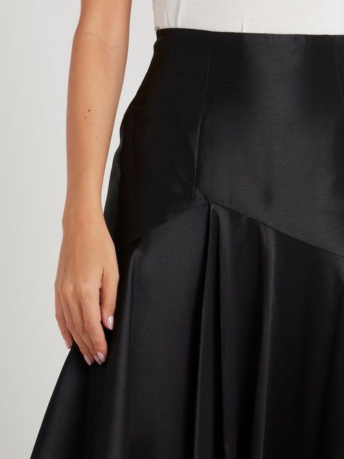 Черная расклешенная юбка-макси с завышенной талией