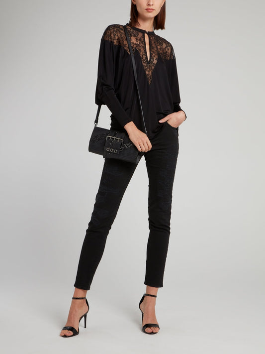 Черный топ с кружевными вставками и вырезом "замочная скважина"