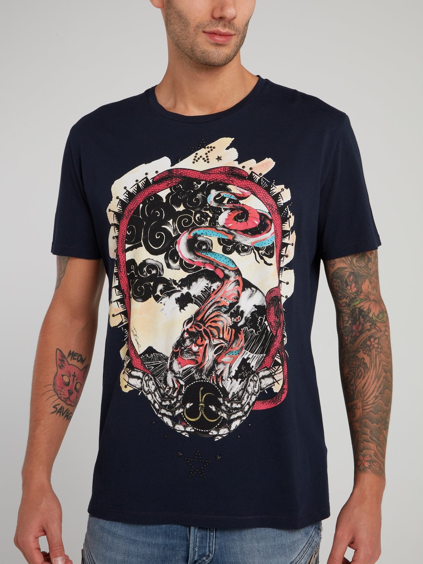 Темно-синяя футболка с рисунком и стразами