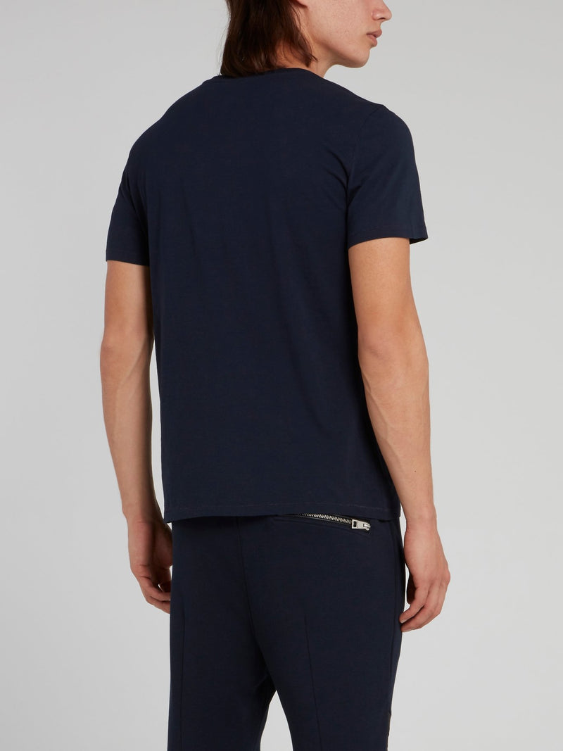 Темно-синяя футболка с логотипом с эффектом змеиной кожи