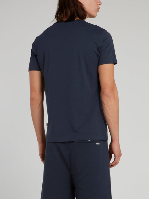 Темно-синяя футболка с рисунком