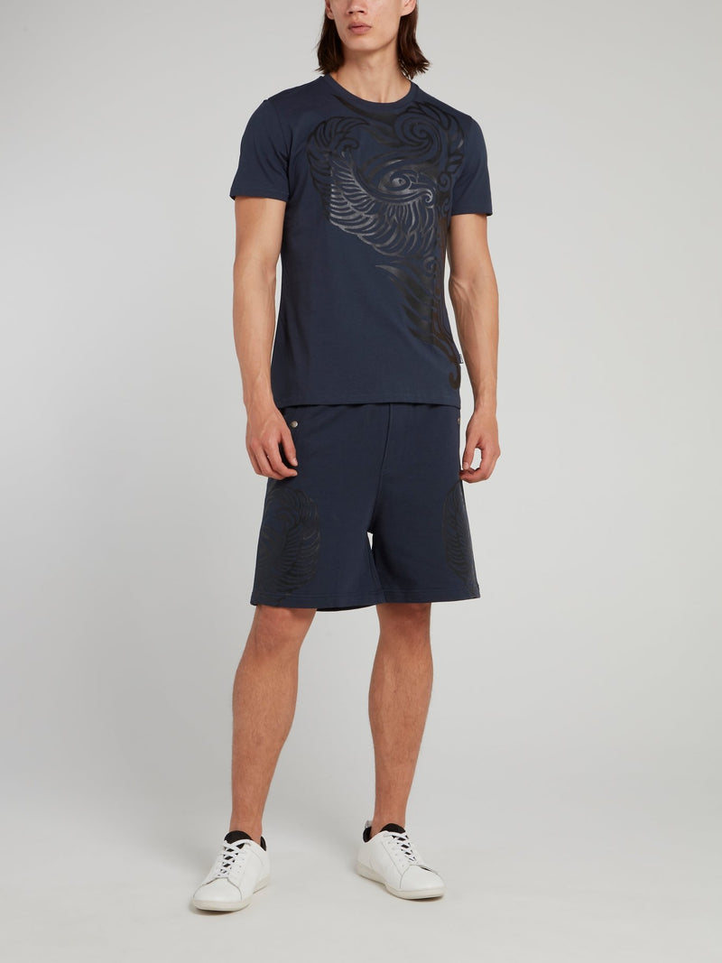 Темно-синяя футболка с рисунком