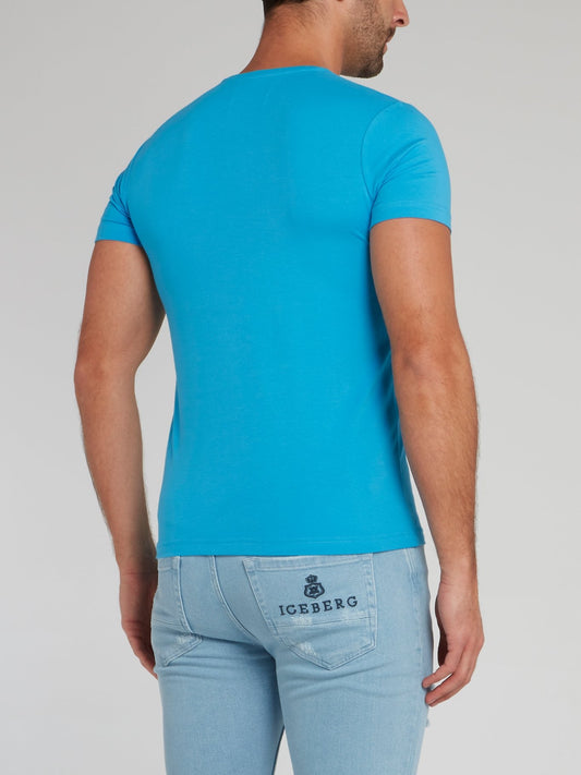 Голубая хлопковая футболка с вышивкой